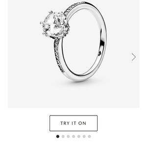 Pandora crown ring size 9